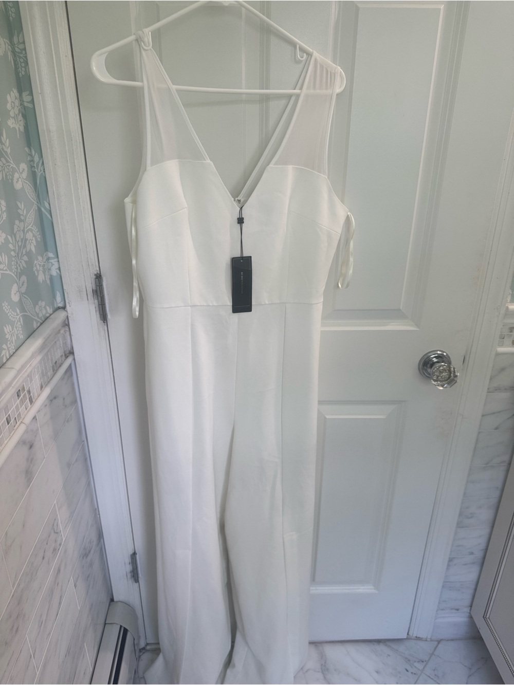 BCBGMaxAzria White V-Neck Jumpsuit- NWT M - Picture 12 of 13
